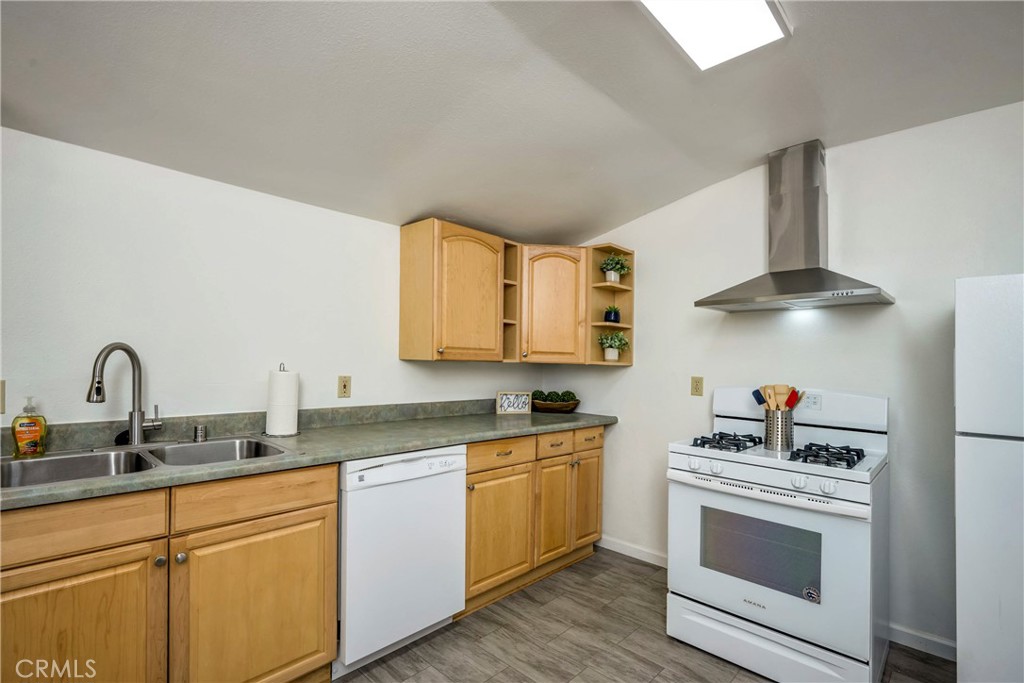 MLS #LC25039489 img 12