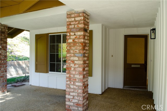 Detail Gallery Image 5 of 44 For 26701 Oak Branch Cir, Newhall,  CA 91321 - 2 Beds | 2 Baths