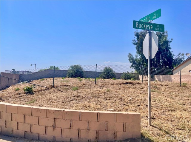 1604 Buckeye Street, Highland CA: https://media.crmls.org/medias/38e8e085-c412-4f35-b905-8f023430462f.jpg