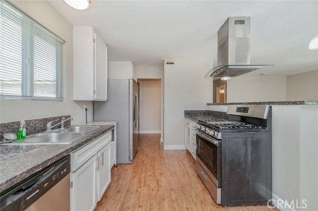 1334 Ardilla Avenue photo 12