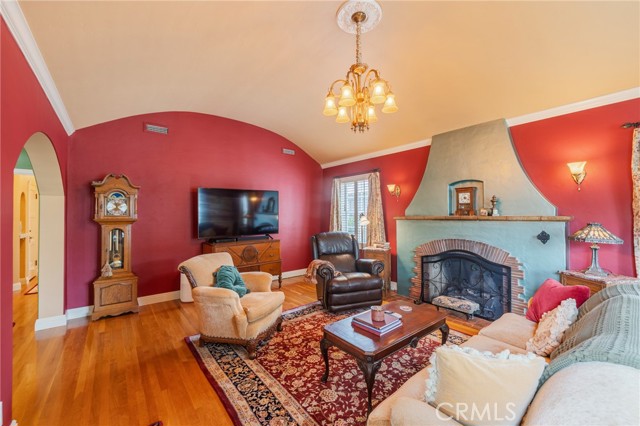 Detail Gallery Image 13 of 54 For 331 N Pine, Anaheim,  CA 92805 - 3 Beds | 1/1 Baths