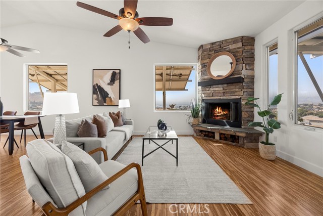 Detail Gallery Image 5 of 49 For 7871 Virtue Vista Dr, Jurupa Valley,  CA 92509 - 4 Beds | 2/1 Baths