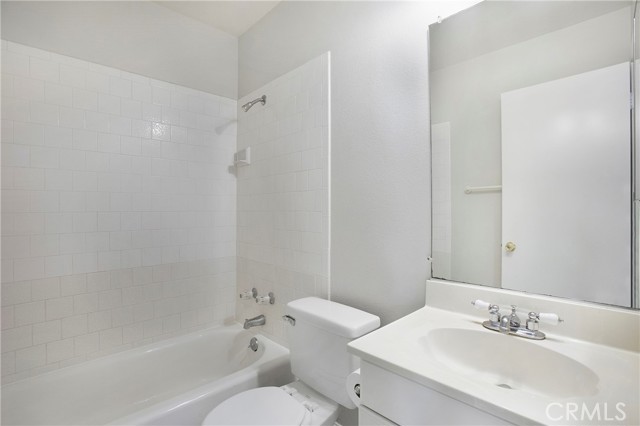 Detail Gallery Image 11 of 17 For 4710 via Loma Linda, Yorba Linda,  CA 92886 - 3 Beds | 2 Baths