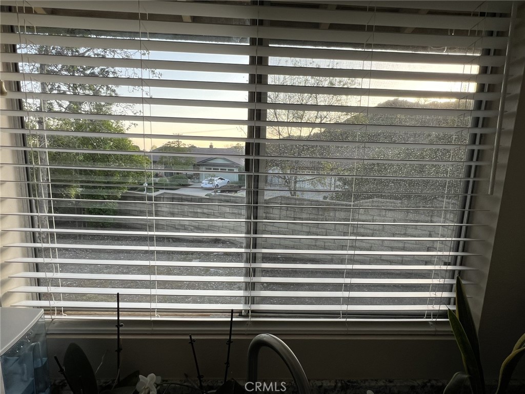https://media.crmls.org/medias/38eb162b-5509-4004-bc5e-59e8a6e9cbaa.jpg?preset=X-Large