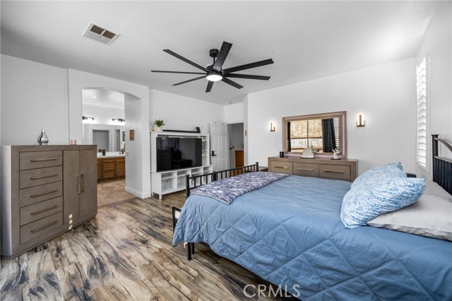 Image 18 of 41 For 13308 Heather Lee