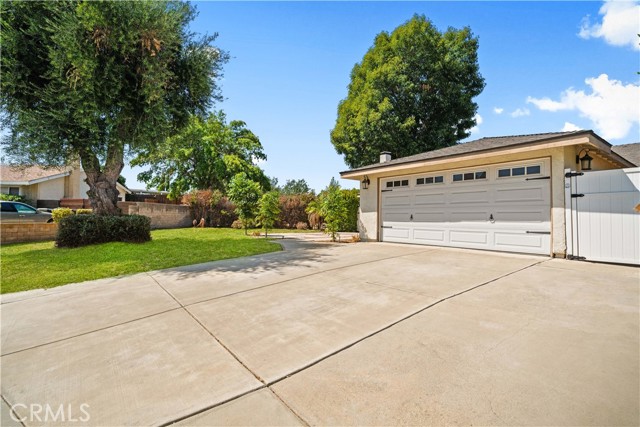 Detail Gallery Image 3 of 46 For 15410 Elm Ln, Chino Hills,  CA 91709 - 3 Beds | 2 Baths