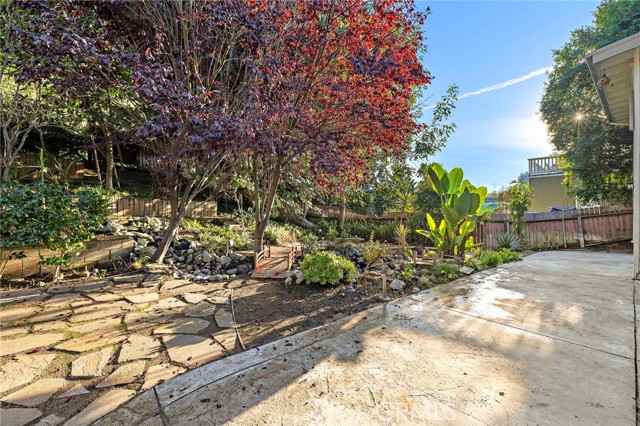 Detail Gallery Image 14 of 18 For 945 Park Ave, Laguna Beach,  CA 92651 - 2 Beds | 2 Baths
