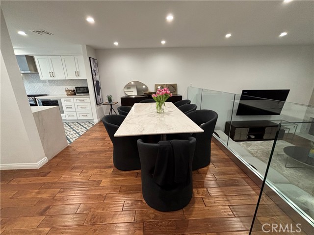 5533 Edward E Horton Lane, Encino CA: https://media.crmls.org/medias/38ec6a1c-e885-4694-8e79-04e5d921f7f2.jpg