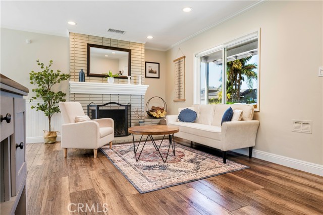 2270 Senasac Ave., Long Beach CA: https://media.crmls.org/medias/38ed0f60-d235-4462-becb-d2fae4b9209d.jpg