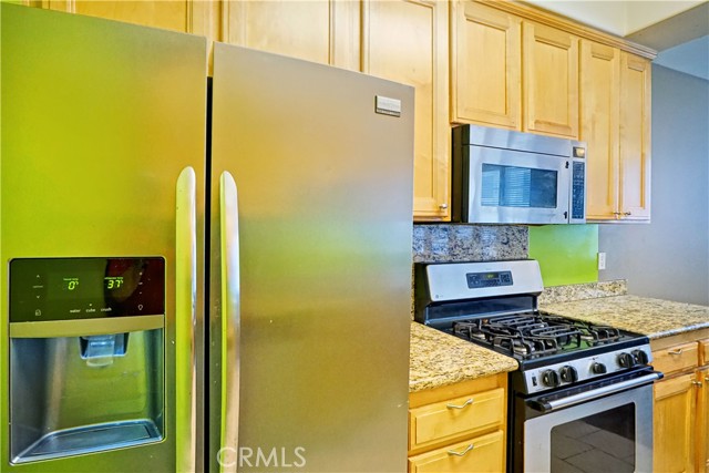 10623 Moorpark photo 13