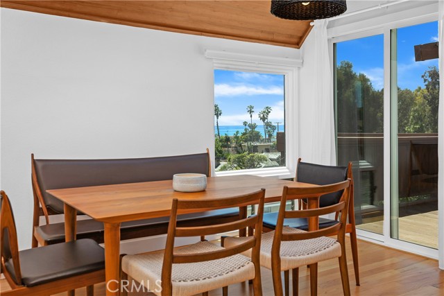 390 Saint Anns Drive, Laguna Beach CA: https://media.crmls.org/medias/38edf856-1d6b-40e8-a247-89967352701b.jpg