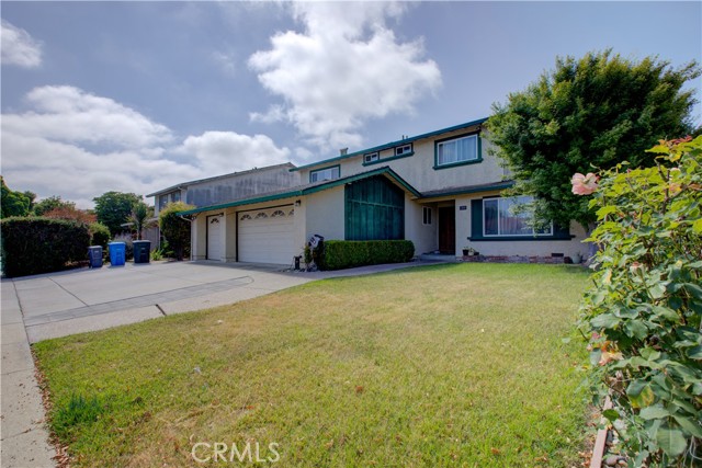 180 Churchill Place, Gilroy CA: https://media.crmls.org/medias/38ee4167-9fb4-4899-84b5-4d2e46104dfe.jpg