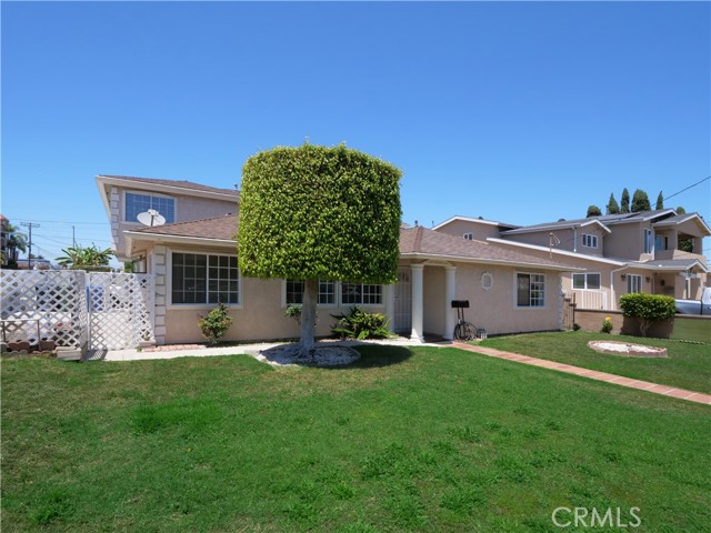 1569 W 218th Street, Torrance CA: https://media.crmls.org/medias/38eede03-6c38-4a7d-a0ab-a1db677facdb.jpg