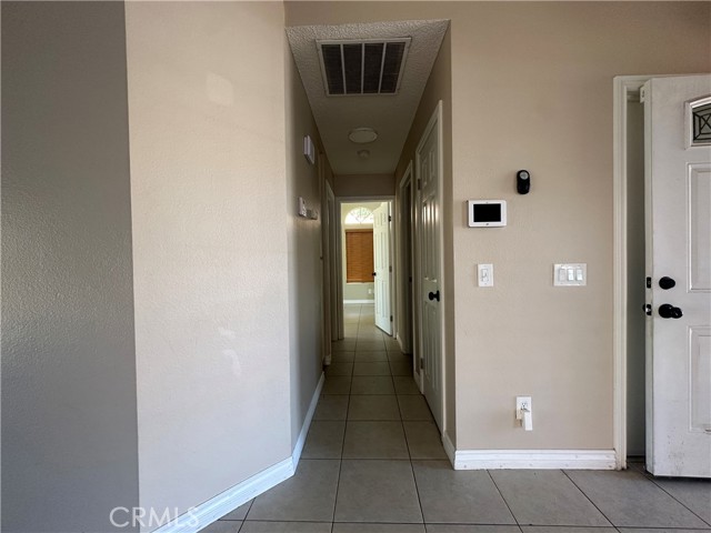 Detail Gallery Image 5 of 12 For 16193 Space Dr, Moreno Valley,  CA 92551 - 2 Beds | 2 Baths