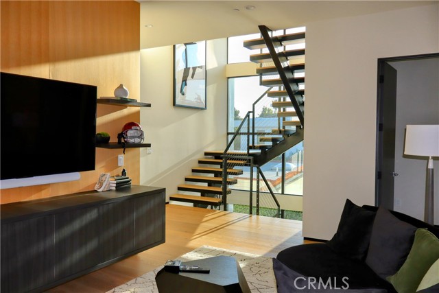 6430 Drexel AVE, Los Angeles CA: https://media.crmls.org/medias/38ef4a2d-ba8a-4736-90ef-aedd8d903418.jpg