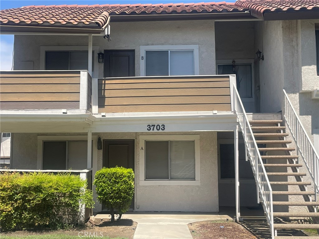 3703 Country Oaks #B