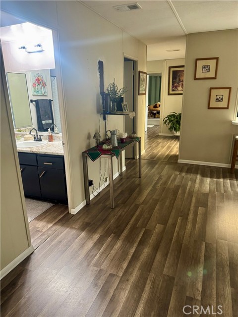 Detail Gallery Image 9 of 48 For 12700 Elliott Ave #406,  El Monte,  CA 91732 - 3 Beds | 2 Baths