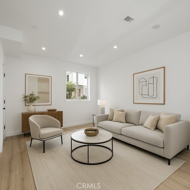 Detail Gallery Image 8 of 61 For 10857 Morrison St, North Hollywood,  CA 91601 - – Beds | – Baths
