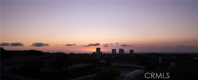 Detail Gallery Image 7 of 54 For 2001 Yacht Resolute, Newport Beach,  CA 92660 - 3 Beds | 2/1 Baths