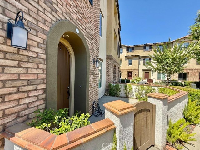 11821 E Solana Place, Cerritos CA: https://media.crmls.org/medias/38f3cc84-9604-4934-9e57-11b5de2595d0.jpg