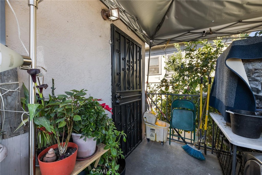 MLS #DW25110570 img 16