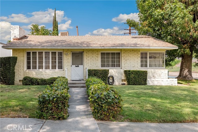 Detail Gallery Image 1 of 41 For 908 W 24th St, San Bernardino,  CA 92405 - 2 Beds | 2 Baths