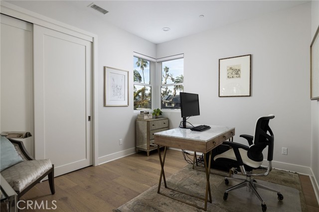 Detail Gallery Image 26 of 52 For 428 7th, Huntington Beach,  CA 92648 - 3 Beds | 3/1 Baths