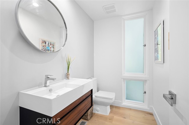 Detail Gallery Image 32 of 35 For 1061 Skyline Dr, Laguna Beach,  CA 92651 - 4 Beds | 2/2 Baths