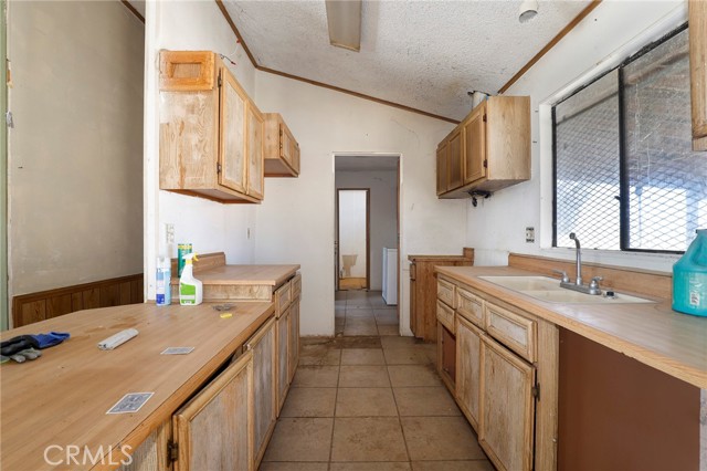 Detail Gallery Image 12 of 24 For 50206 230th St, Lancaster,  CA 93536 - 3 Beds | 2 Baths