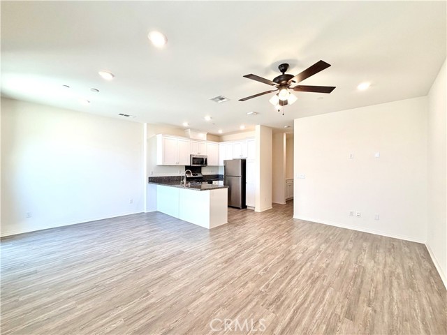 Detail Gallery Image 5 of 34 For 24120 Dolcetto Ave #805,  Murrieta,  CA 92562 - 3 Beds | 2/1 Baths