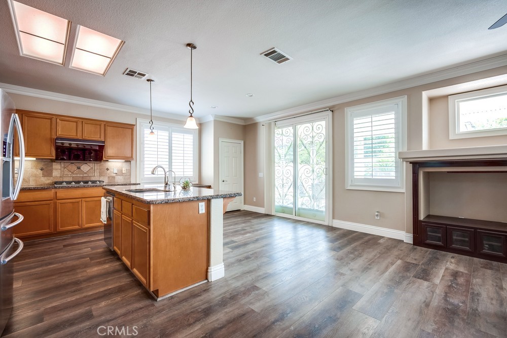 MLS #WS25167113 img 10