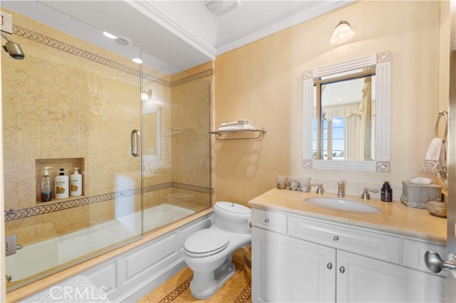 64 Laurel Drive, Rancho Palos Verdes CA: https://media.crmls.org/medias/38f7147e-3c7b-4ff5-96c3-7d62a0cb9e87.jpg