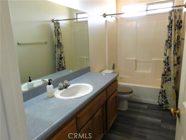 Detail Gallery Image 12 of 18 For 20321 88th, California City,  CA 93505 - 3 Beds | 2 Baths