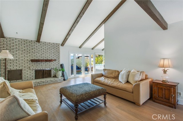 Detail Gallery Image 7 of 24 For 21041 Strathmoor Ln, Huntington Beach,  CA 92646 - 3 Beds | 2 Baths