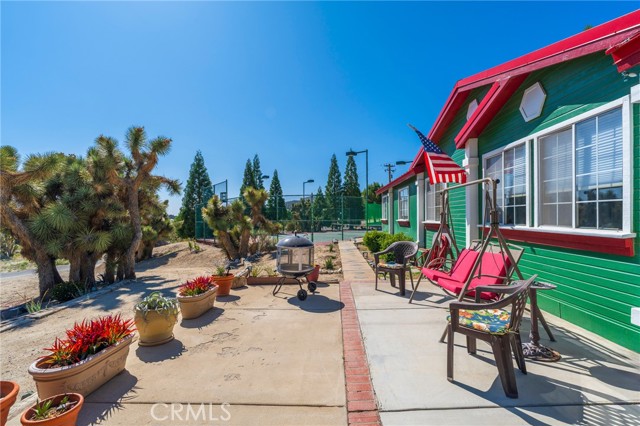Detail Gallery Image 4 of 73 For 2184 Oak Springs Valley Rd, Wrightwood,  CA 92397 - 3 Beds | 2 Baths