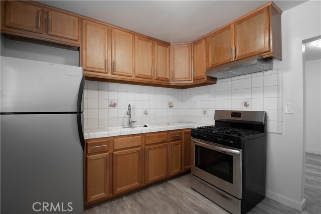 Detail Gallery Image 4 of 21 For 906 E Imperial, El Segundo,  CA 90245 - – Beds | – Baths