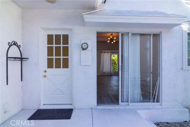 14356 Greenleaf Street, Sherman Oaks CA: https://media.crmls.org/medias/38fae6ec-0bd1-4baf-a030-f86dccc7ffb6.jpg