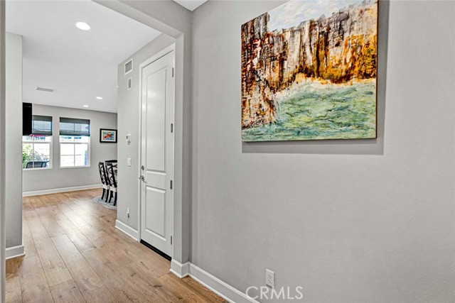 Detail Gallery Image 20 of 59 For 1270 E Providence Loop, Placentia,  CA 92870 - 4 Beds | 4/1 Baths