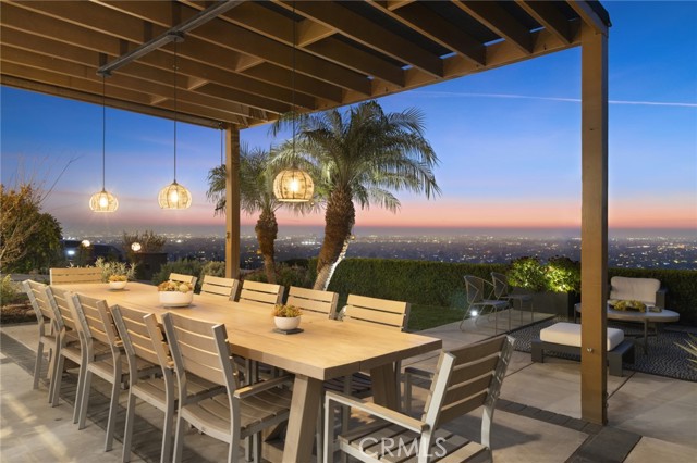 12276 Circula Panorama, North Tustin CA: https://media.crmls.org/medias/38fb9d67-4020-4765-90fd-25c24d139022.jpg