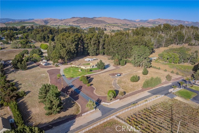 Detail Gallery Image 4 of 73 For 2668 Green Place, Arroyo Grande,  CA 93420 - 4 Beds | 2 Baths