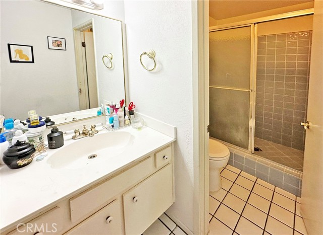 Detail Gallery Image 17 of 37 For 850 S Cornwall Dr, Anaheim,  CA 92804 - 3 Beds | 2/1 Baths