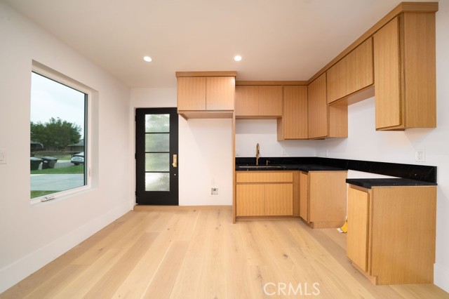 10828 Hasty Avenue, Downey CA: https://media.crmls.org/medias/38fd3ead-fe2f-4dc8-b163-58207811a90b.jpg