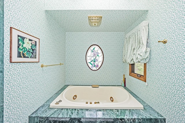 Detail Gallery Image 24 of 60 For 9752 Rangeview Dr, Santa Ana,  CA 92705 - 4 Beds | 3/1 Baths