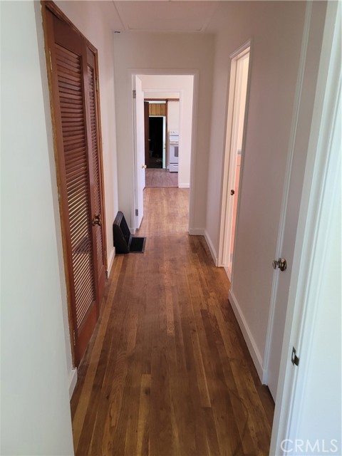 21205 Lopez Street, Woodland Hills CA: https://media.crmls.org/medias/38fe127e-2684-42f6-bc7e-bc83cc1e884e.jpg