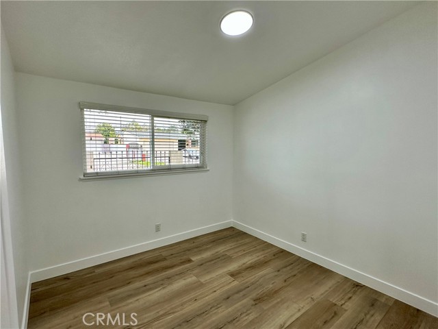 Detail Gallery Image 13 of 42 For 2413 W Monta Vista Ave, Santa Ana,  CA 92704 - 3 Beds | 2 Baths