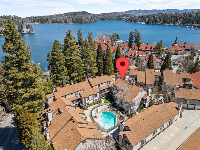 Detail Gallery Image 1 of 38 For 108 Village Bay #1,  Lake Arrowhead,  CA 92352 - 1 Beds | 1 Baths
