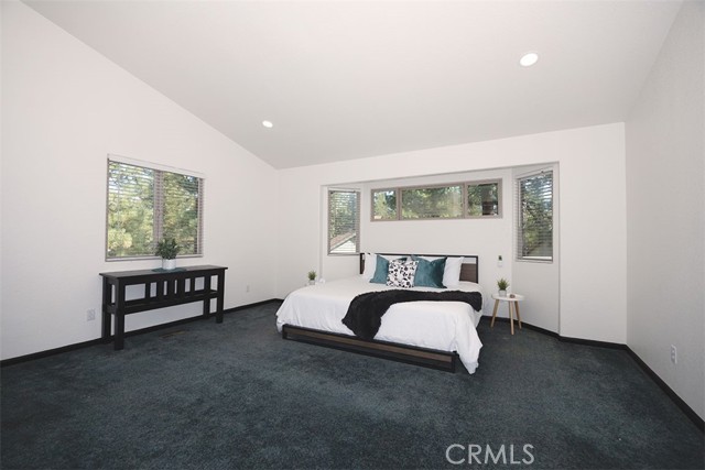 39607 Forest Road, Big Bear Lake CA: https://media.crmls.org/medias/38ff98d1-98f2-4601-94cd-81b7d8069367.jpg