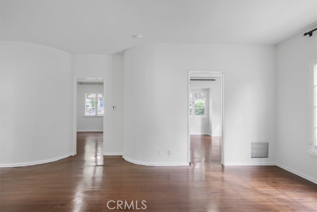 Detail Gallery Image 10 of 21 For 1423 Washington Ave #1,  Santa Monica,  CA 90403 - 2 Beds | 1 Baths