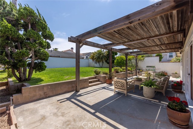 Detail Gallery Image 40 of 44 For 1632 Nelson Avenue, Manhattan Beach,  CA 90266 - 4 Beds | 2/1 Baths
