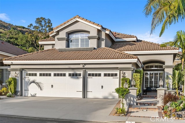 12 La Perla, Lake Forest CA: https://media.crmls.org/medias/39018c0e-88ca-408c-a376-f97c904f8061.jpg